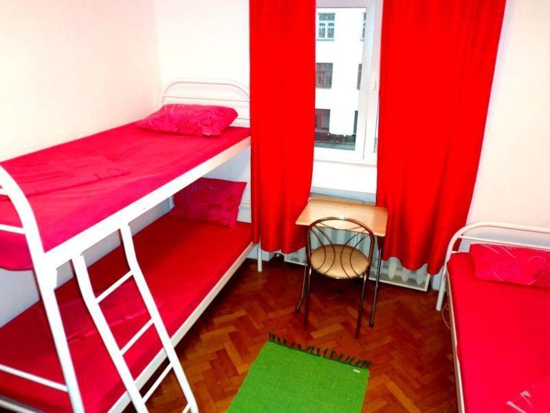 Hostel Kreshatik Kiev Extérieur photo